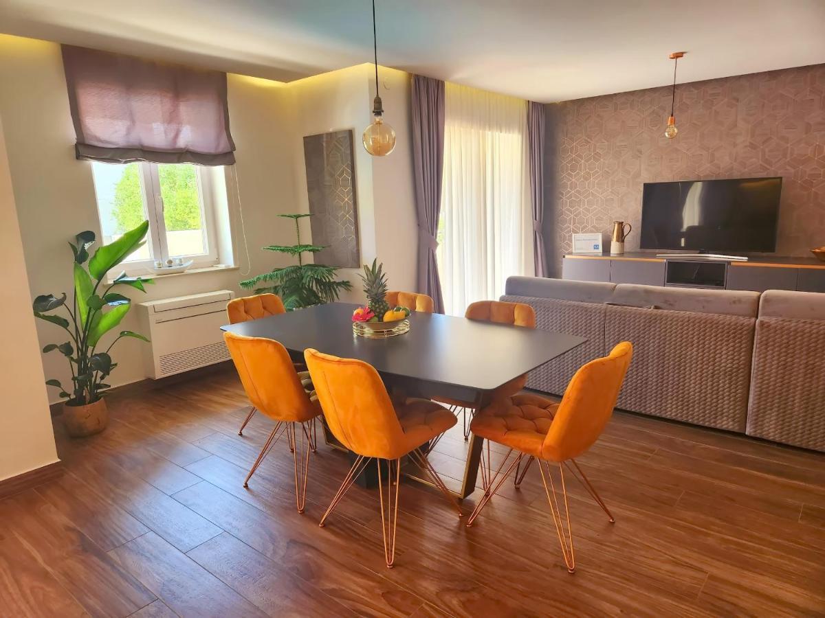 Calypso Royal Apartment Zadar Bagian luar foto
